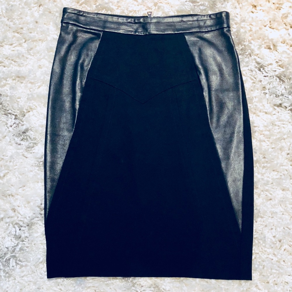 Yigal Azrouel lamb leather trim skirt. Size 4